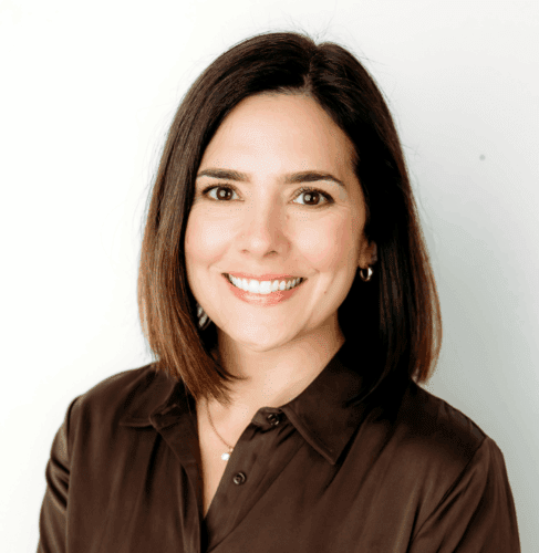 Rachel Cameron Headshot